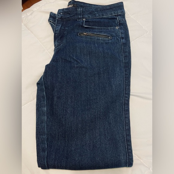 Roz & Ali Women’s Size 8 Skinny leg jeans - Picture 3 of 3